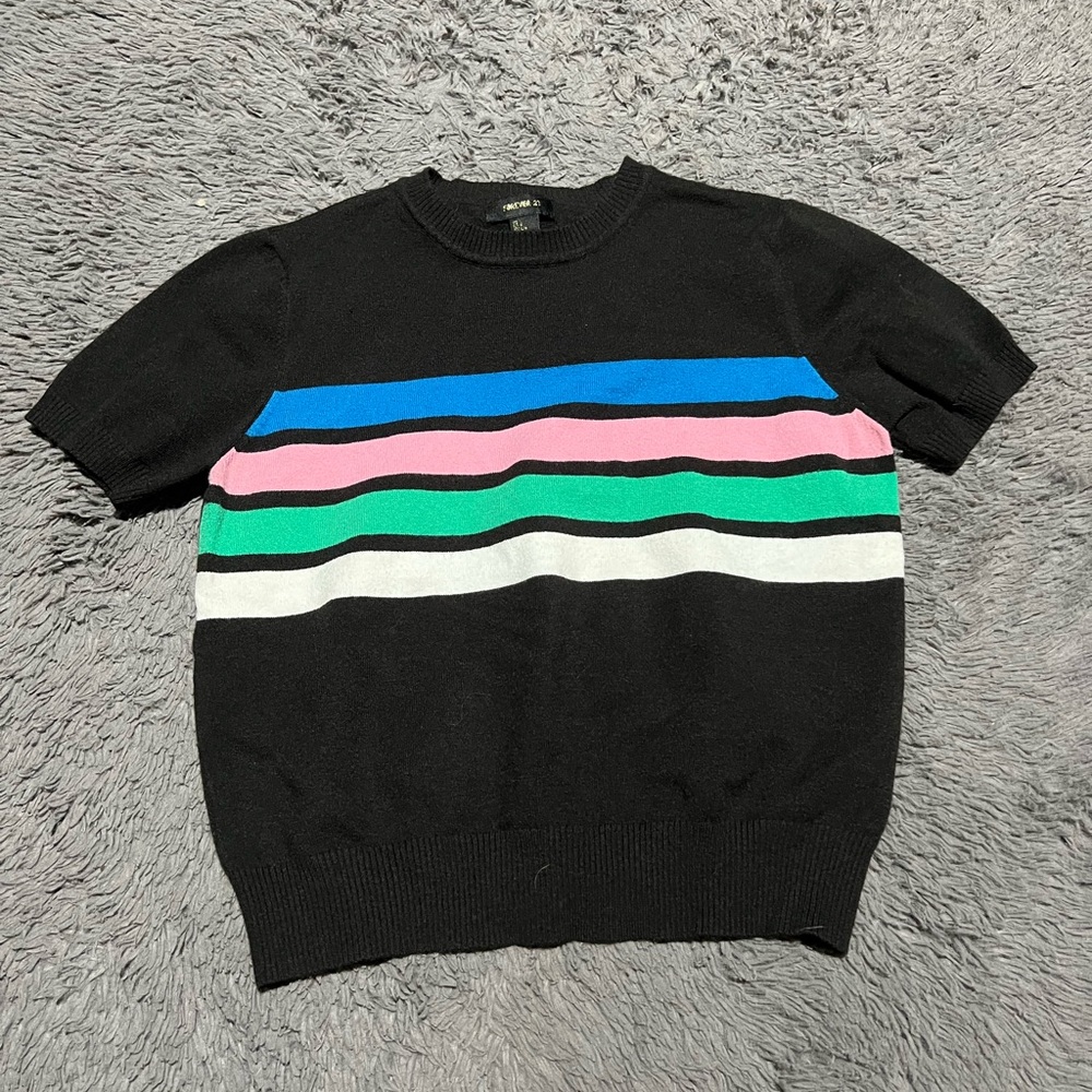 Colorblock Cropped Sweater - Picture 2 of 3